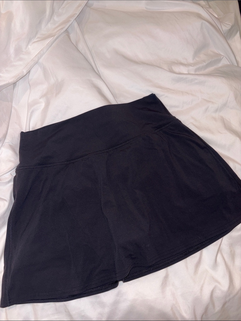 Black Lulu skirt